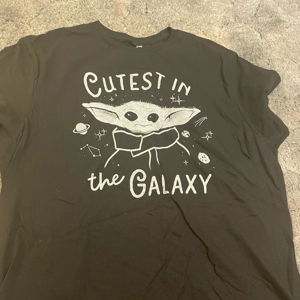 Baby yoda tshirt